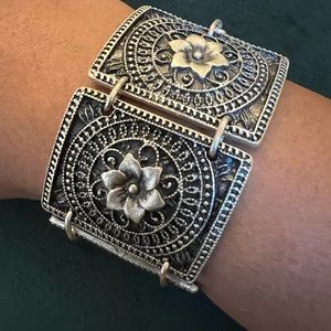 Silver Tone Bracelet